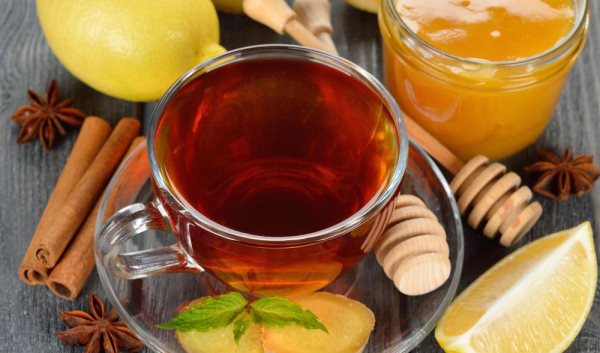 uống trà gừng quế giảm triệu chứng cảm cúm