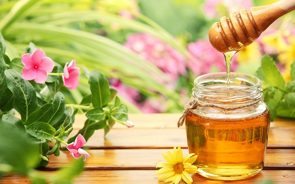 mật ong thường được dùng để chữa nghẹt mũi trẻ em