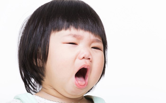 Không thể lơ là nghẹt mũi đau họng ở trẻ