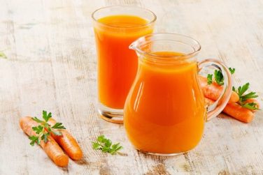 Chữa cảm cúm bằng nước ép cà rốt